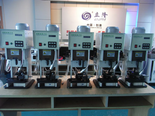 <連剝帶打端子機>的快，準(zhǔn)，狠